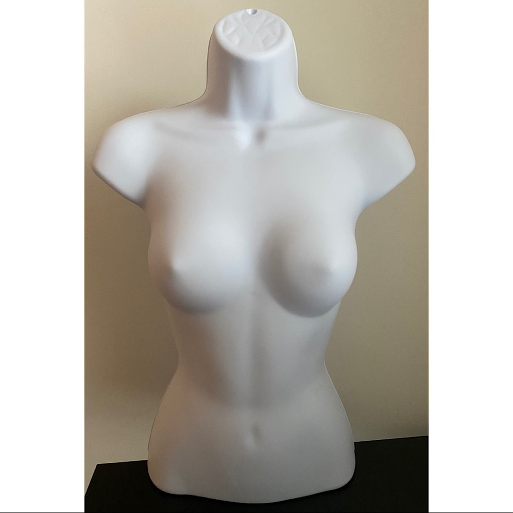 Female torso mannequin